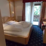 Hotell Chrys 3*