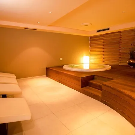 克里斯酒店 酒店