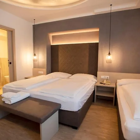 克里斯酒店 3* 博尔扎诺