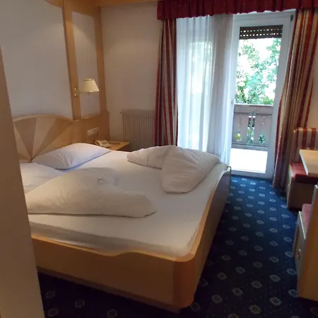 クリス　 3* ボルツァーノ