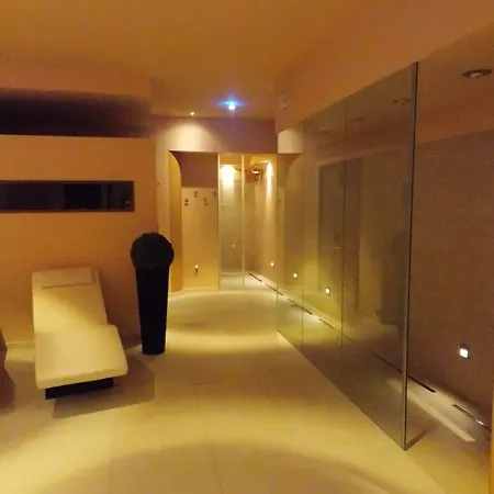 克里斯酒店 酒店 3*