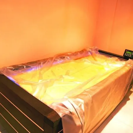 クリス　 ホテル 3*