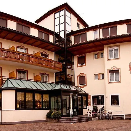 Hotel Chrys