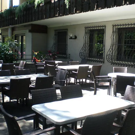 克里斯酒店 3* 博尔扎诺